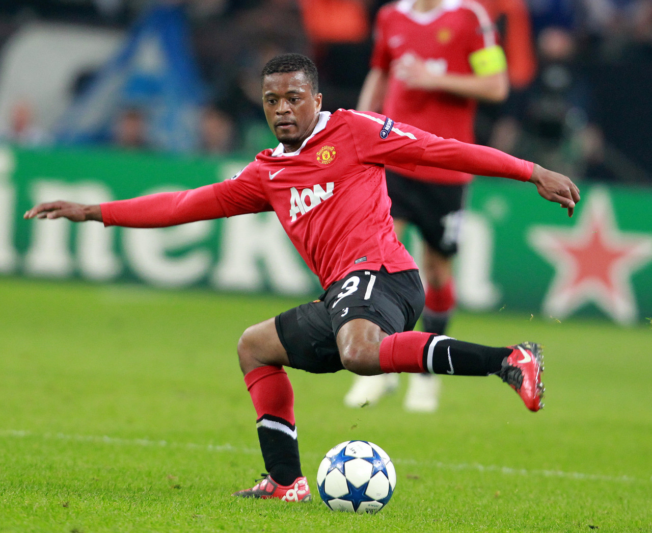 松岗市政抑尘作业